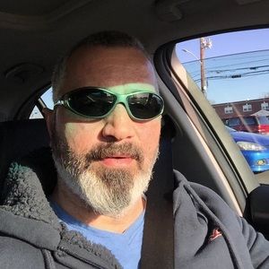 Meet your Posher, Esat